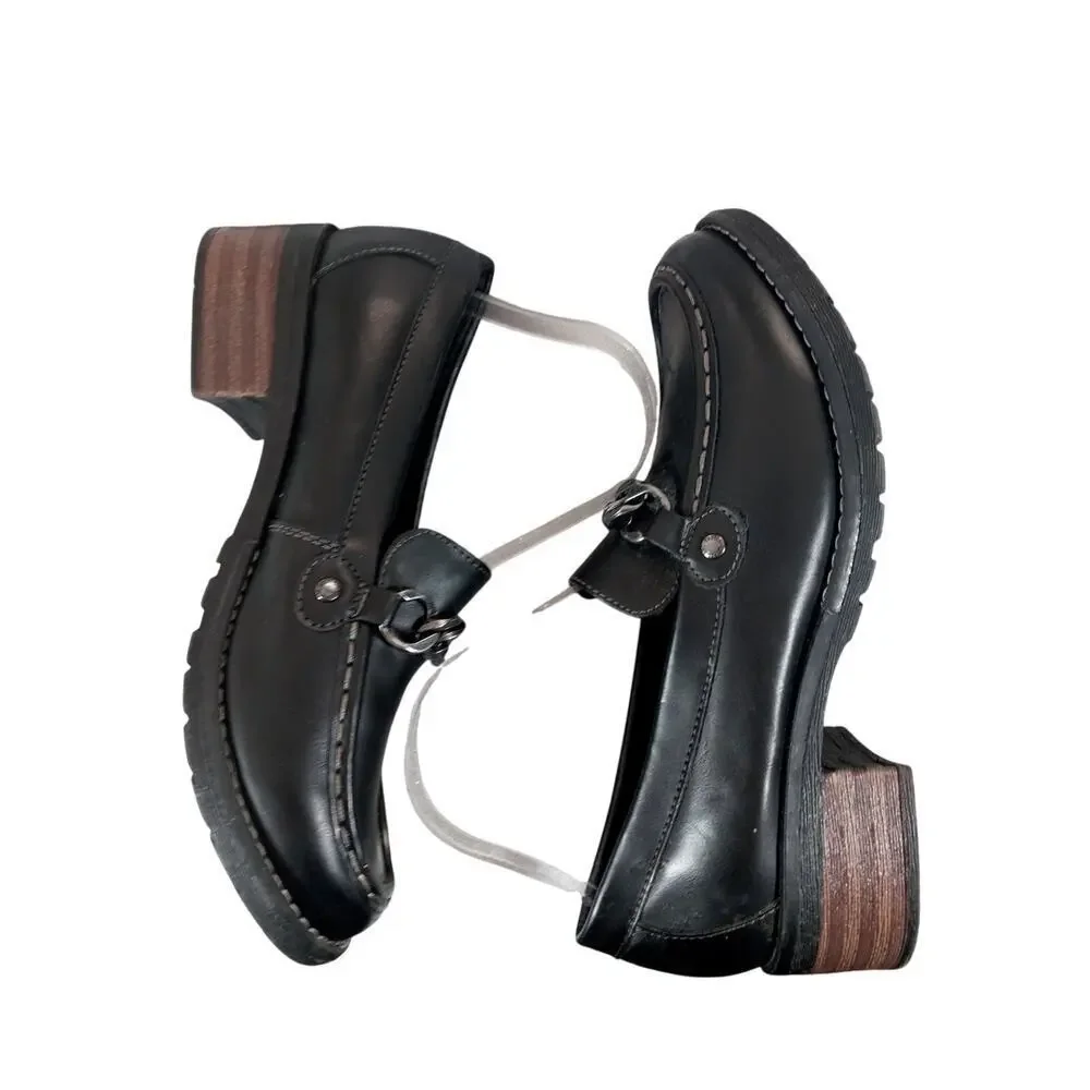 EASTLAND! BLACK GENUINE LEATHER STACKED HEEL, FRONT CHAIN, HEELED LOAFERS! 9.5M